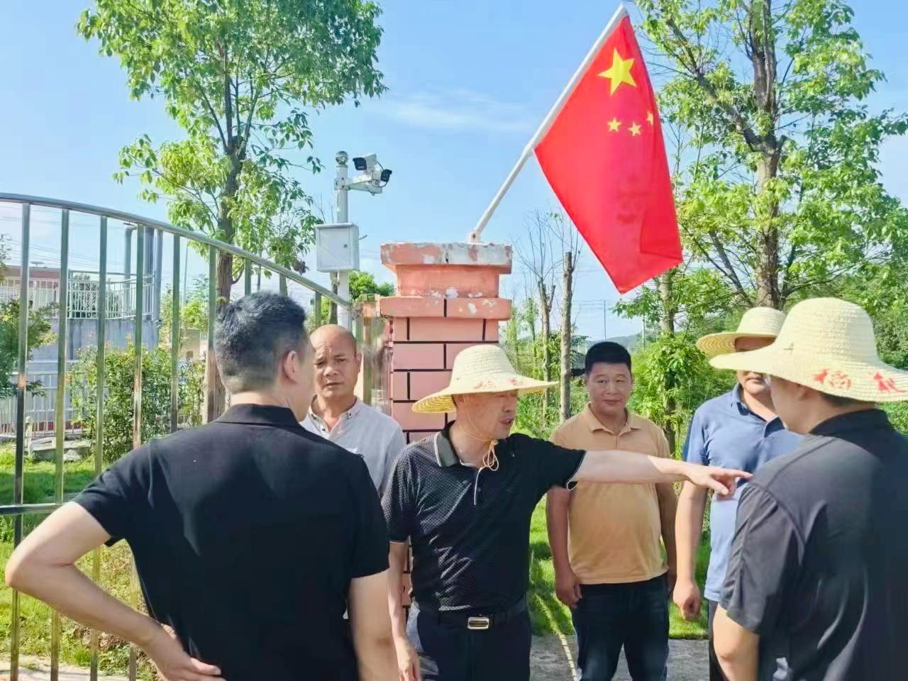 贛州市政府副市長、區委書記連天浪一行蒞臨我司污水處理廠指導